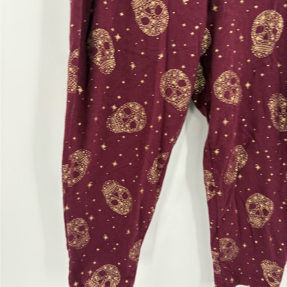 Torrid Gold Foil Star Sugar Skull Zinfandel Crop Leggings size 2x - Picture 7 of 15